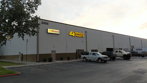 Truck Accessories Store «4 Wheel Parts - Phoenix, AZ», reviews and photos, 2202 S 7th St a, Phoenix, AZ 85034, USA