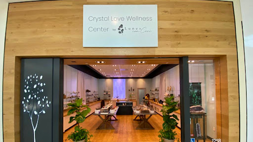Crystal Love Wellness Center by Lunes Con Ceci