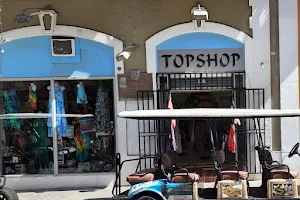 Top Shop Viejo San Juan image