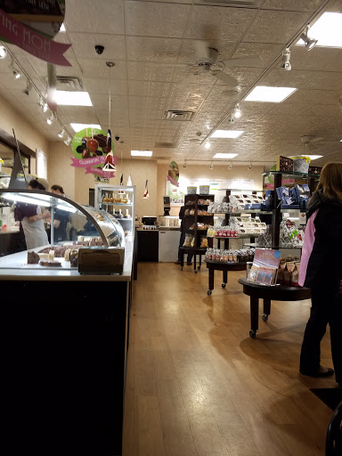 Dessert Shop «Kilwins», reviews and photos, 420 Broadway, Saratoga Springs, NY 12866, USA