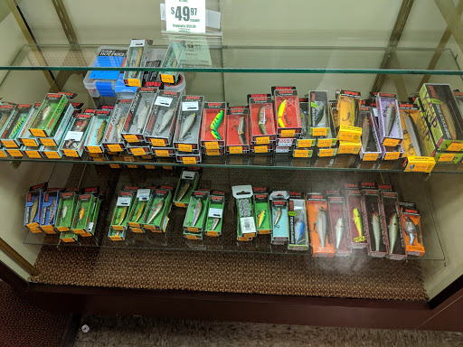 Sporting Goods Store «Big 5 Sporting Goods», reviews and photos, 1902 N Texas St, Fairfield, CA 94533, USA