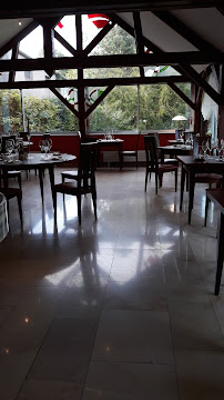 Atmosphère du Restaurant français Restaurant La Toute Petite Auberge à Vosne-Romanée - n°17