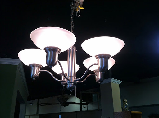 Thrift Store «Youth for Christ Store & Donation Center», reviews and photos, 11124 Chicago Dr, Zeeland, MI 49464, USA