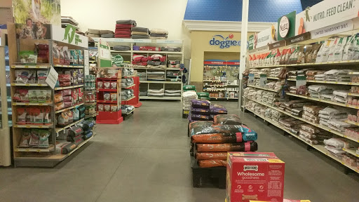 Pet Supply Store «PetSmart», reviews and photos, 8695 Park Meadows Center Dr, Lone Tree, CO 80124, USA