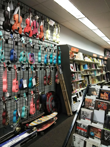 Used Book Store «2nd & Charles», reviews and photos, 3525 Ross Clark Cir #300, Dothan, AL 36303, USA