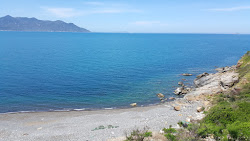 Photo de Bai Tien Beach avec un rivage spacieux