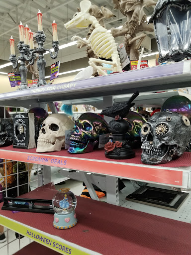 Thrift Store «Savers», reviews and photos, 3900 Tyler St, Riverside, CA 92503, USA