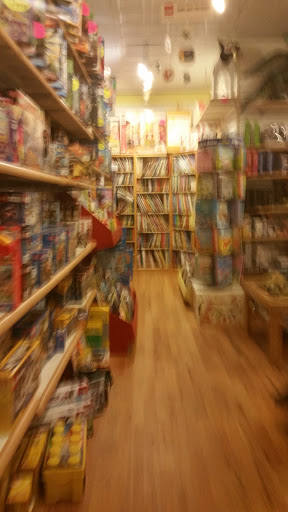 Toy Store «Crackerjacks Toys and Childrens Books», reviews and photos, 7 S Washington St, Easton, MD 21601, USA