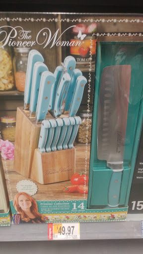 Department Store «Walmart Supercenter», reviews and photos, 2190 Gilmer Ave, Tallassee, AL 36078, USA