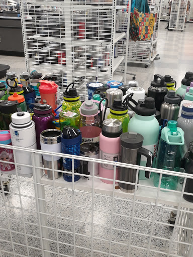 Clothing Store «Ross Dress for Less», reviews and photos, 484 Randall Rd, South Elgin, IL 60177, USA