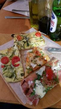 Pain plat du Pizzeria Mamma Roma Oberkampf à Paris - n°7