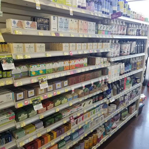 Grocery Store «Lakewinds Food Co-op», reviews and photos, 435 Pond Promenade, Chanhassen, MN 55317, USA