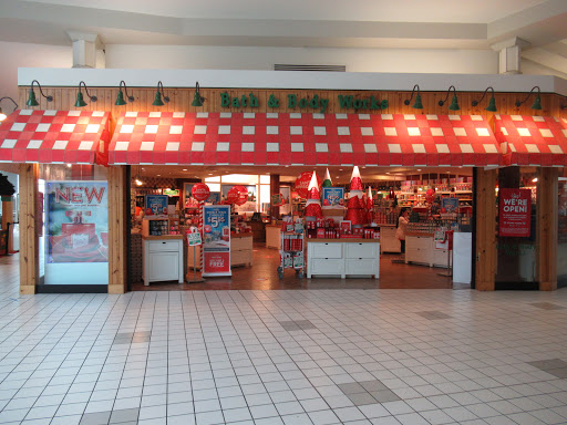 Bath & Body Works, 474 Eagle Ridge Mall Entrance, Lake Wales, FL 33853, USA, 