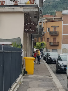 Pizzeria II Vicoletto Via Giacomo Leopardi, 03043 Cassino FR, Italia