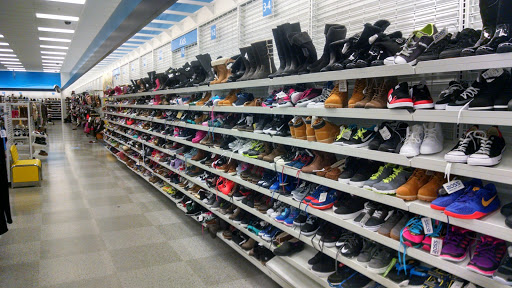 Clothing Store «Ross Dress for Less», reviews and photos, 1574 N Dupont Hwy #500, Dover, DE 19901, USA