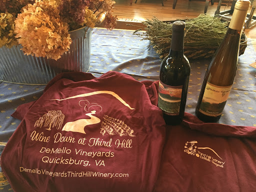 Winery «Third Hill Winery @ DeMello Vineyards», reviews and photos, 2110 Quicksburg Rd, Quicksburg, VA 22847, USA