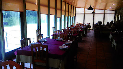 Restaurante Casa Pepe - Neves, 32, 15613 As Neves, A Coruña, Spain