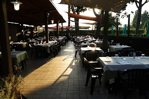 Dapié Restaurant image