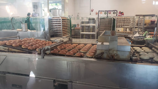 Bakery «Krispy Kreme Doughnuts», reviews and photos, 16415 NW Cornell Rd, Beaverton, OR 97006, USA