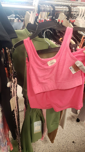 Shopping Mall «Vacaville Commons Shopping Center», reviews and photos, 2098 Harbison Dr, Vacaville, CA 95687, USA