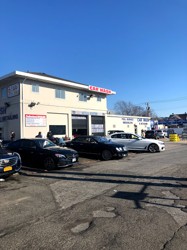 Johnnie's Car Wash on Oak en Copiague