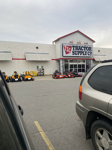 Home Improvement Store «Tractor Supply Co.», reviews and photos, 10801 Colonel Glenn Rd, Little Rock, AR 72204, USA