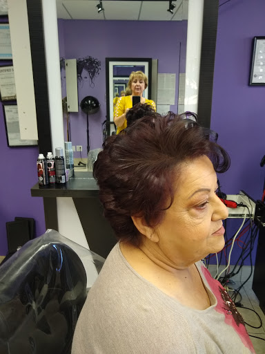 Hair Salon «House of Beauty Hair Salon for men and women», reviews and photos, 4050 La Crescenta Ave, Montrose, CA 91020, USA