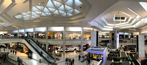 Popcorn Store «Garrett Popcorn Shops», reviews and photos, 5 Woodfield Mall, Schaumburg, IL 60173, USA