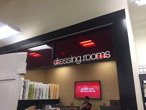 Department Store «T.J. Maxx», reviews and photos, 1751 Ritchie Station Ct, Capitol Heights, MD 20743, USA