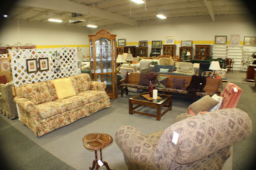 VINE Home Thrift Store, 77 Star St, Mankato, MN 56001, Thrift Store