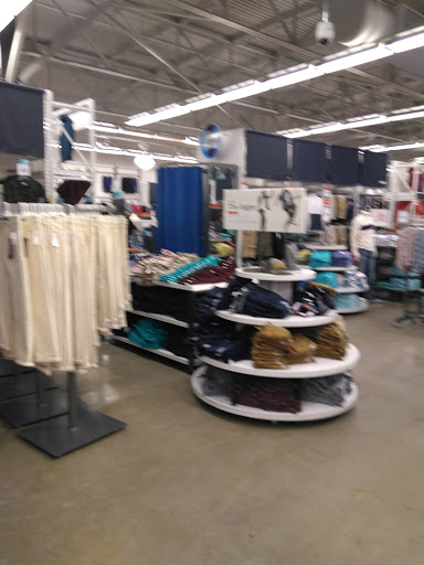 Clothing Store «Old Navy», reviews and photos, 1172 Great Mall Dr, Milpitas, CA 95035, USA