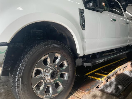 Car Wash «Jupiter Auto Spa and Lube Center», reviews and photos, 220 Maplewood Dr, Jupiter, FL 33458, USA