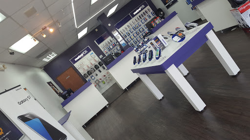 Cell Phone Store «MetroPCS Authorized Dealer», reviews and photos, 450 E Hwy 67, Duncanville, TX 75137, USA
