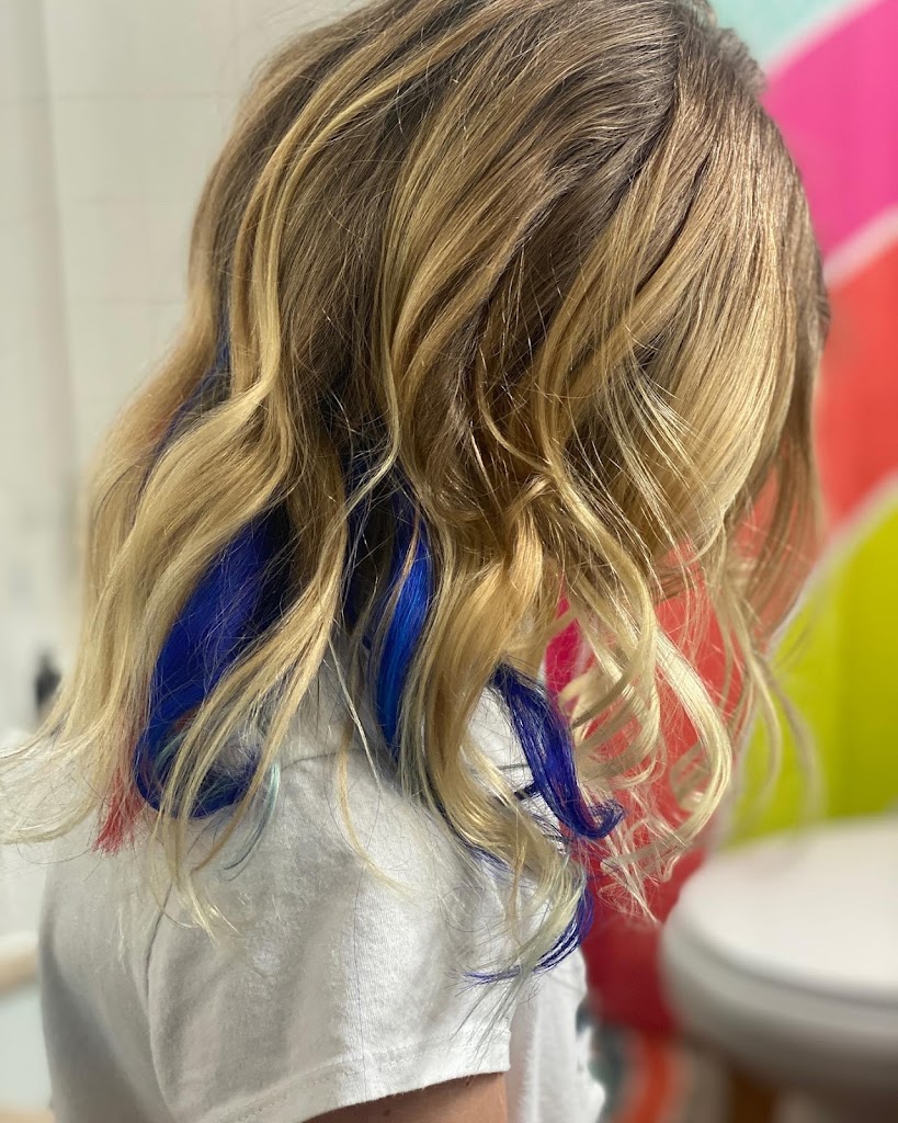 Outside the Lines Salon 78266