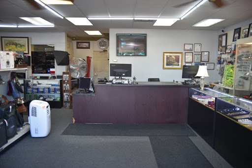 Pawn Shop «KB PAWN LOAN», reviews and photos, 11102 Briar Forest Dr, Houston, TX 77042, USA