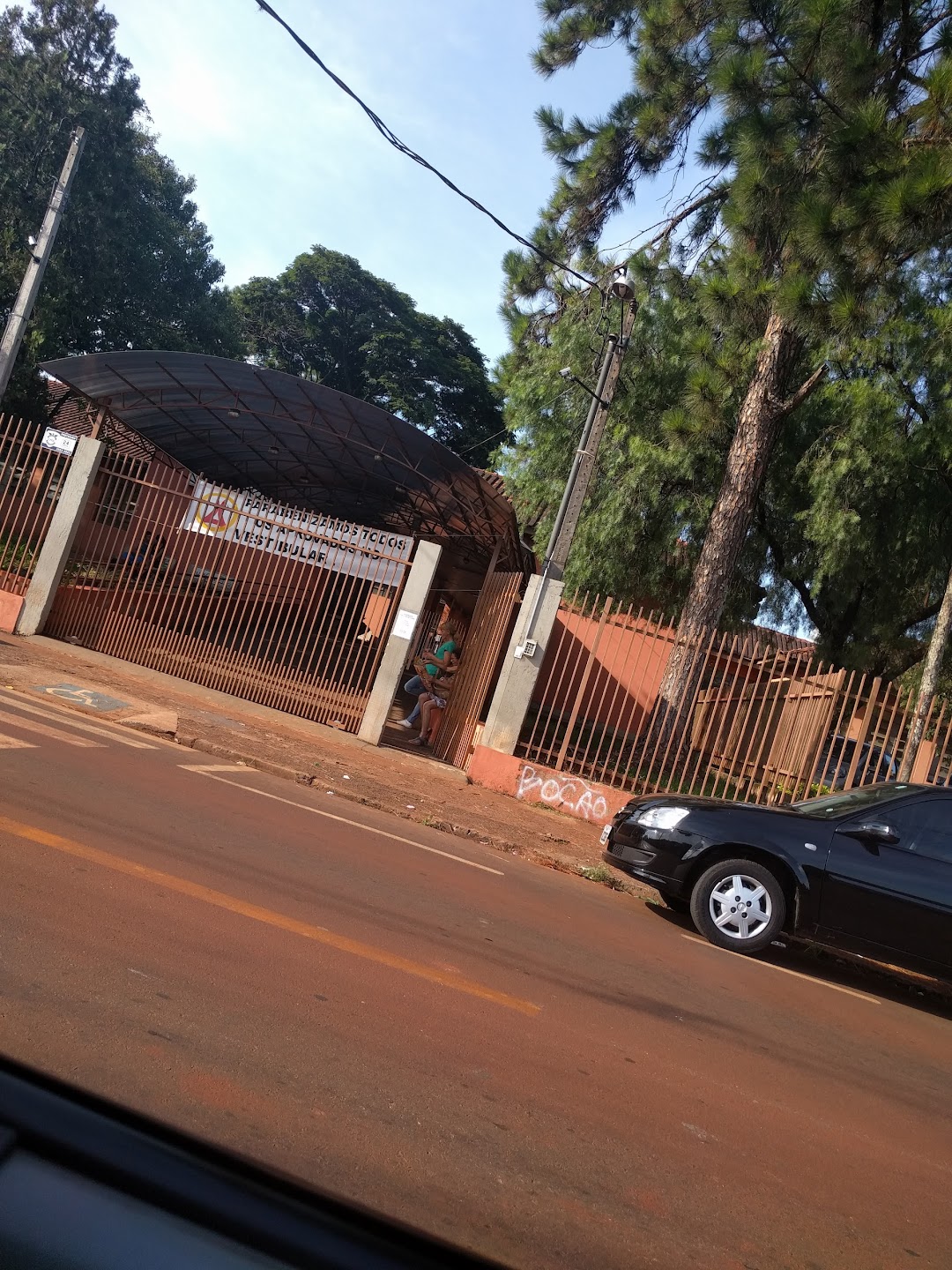 Colégio Estadual Érico Veríssimo - Ensino fundamental e médio