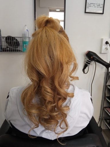 Ponte Guap@ Peluquerías en Armilla, Granada