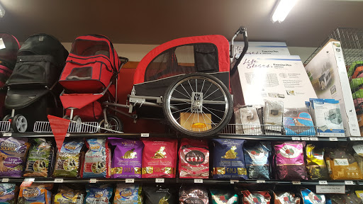 Pet Store «Firehouse Pet Shop & Grooming», reviews and photos, 17 S Wenatchee Ave, Wenatchee, WA 98801, USA