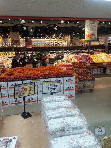 Grocery Store «Strack & Van Til Food Market», reviews and photos, 9632 Cline Ave, Highland, IN 46322, USA