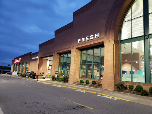 Grocery Store «Schnucks», reviews and photos, 9540 Watson Rd, St Louis, MO 63126, USA