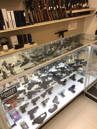 Pawn Shop «River City Pawn & Jewelry», reviews and photos, 417 Main St, Schertz, TX 78154, USA