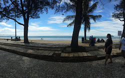 Photo de Tanjung Aru Beach zone des équipements