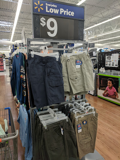 Department Store «Walmart Supercenter», reviews and photos, 200 Floyd Dr, Carrollton, KY 41008, USA