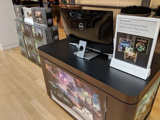 Computer Store «Microsoft Store - NorthPark Center», reviews and photos, 8687 N Central Expy #1612, Dallas, TX 75225, USA