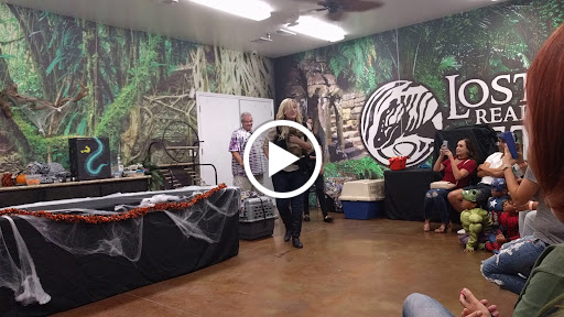 Pet Store «Lost Realms Pets», reviews and photos, 8059 N Cedar Ave, Fresno, CA 93720, USA