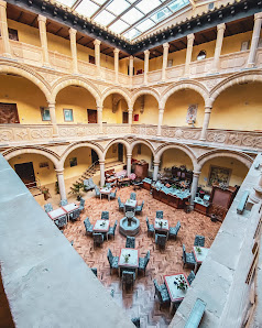 Hotel Cetina Palacio de Los Salcedo C. San Pablo, 18, 23440 Baeza, Jaén, España