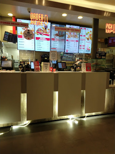 Comments and reviews of KFC Edinburgh - St Andrews Street