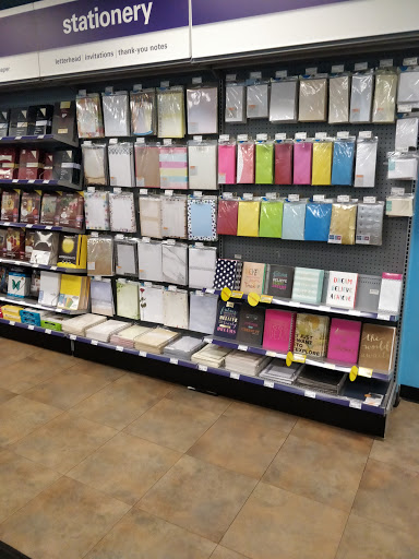 Print Shop «FedEx Office Print & Ship Center», reviews and photos, 3710 Forbes Ave, Pittsburgh, PA 15213, USA