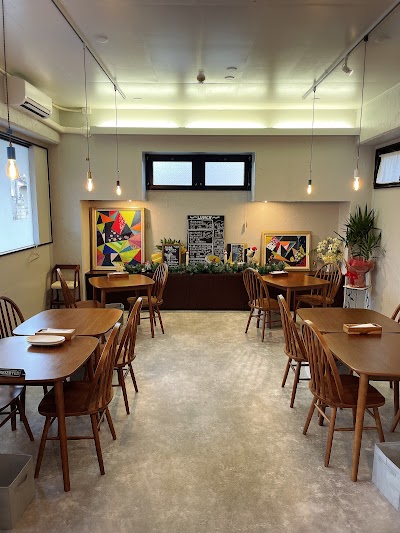 Cafe＆dining bar 金と銀