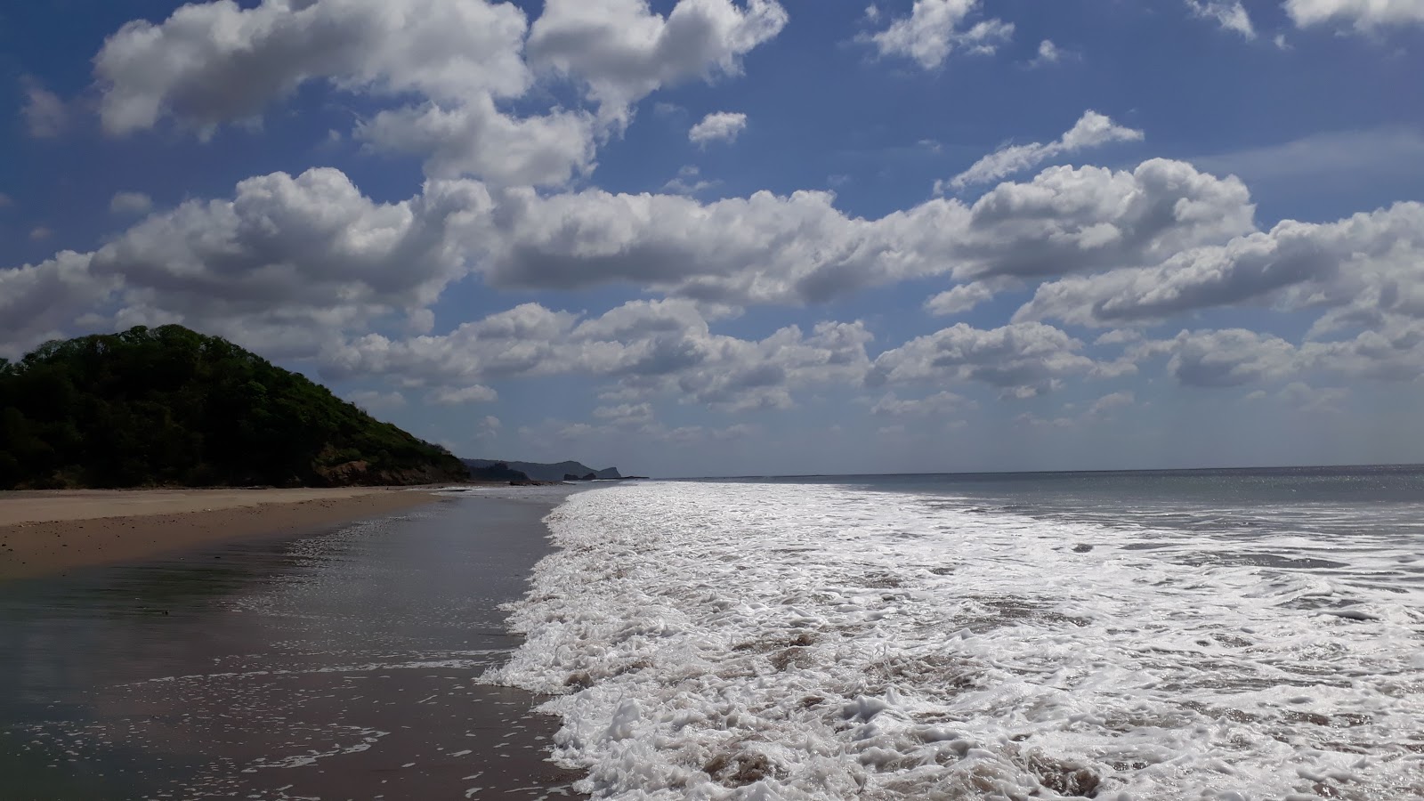 Foto di Spiaggia di Guasacate area servizi